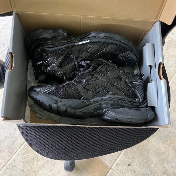 Balenciaga Runners (black) - Picture 1 of 6